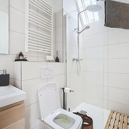 Charming Near Batignolles & Montmartre
